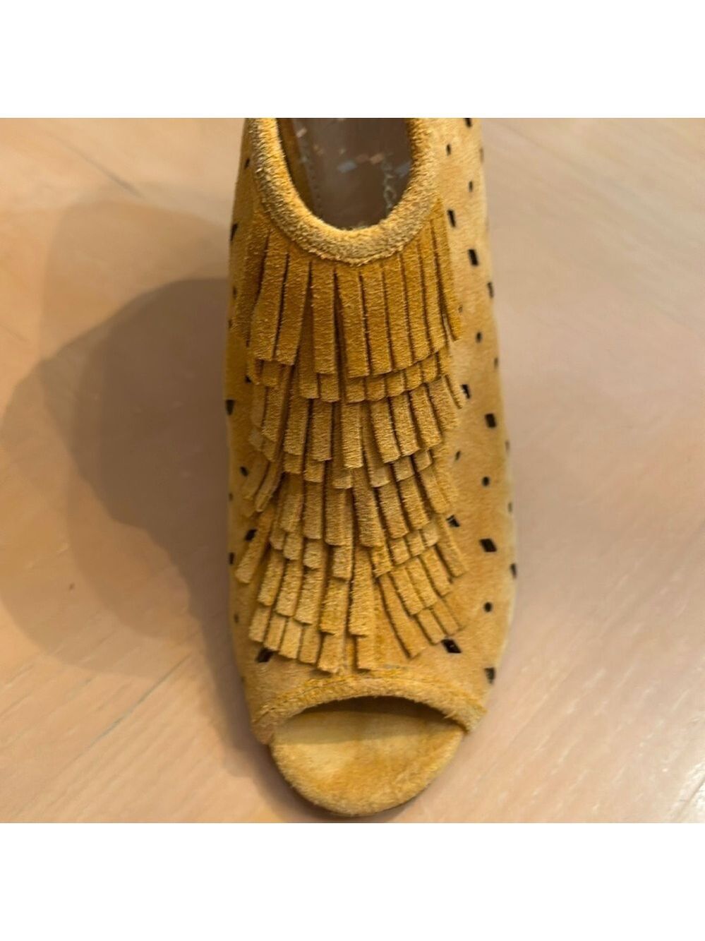 Jessica Simpson Gold Suede Fringed Peep-Toe Ankle Boots - Size 5.5 - Picture 5 of 8